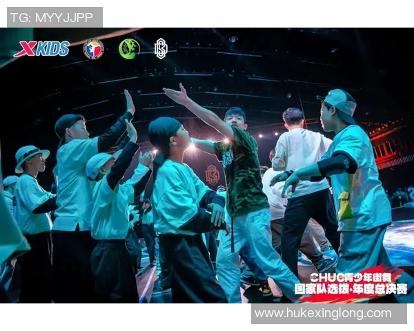 成都飞盘队在世界街舞大赛中的团队协作表现精彩纷呈引发热议